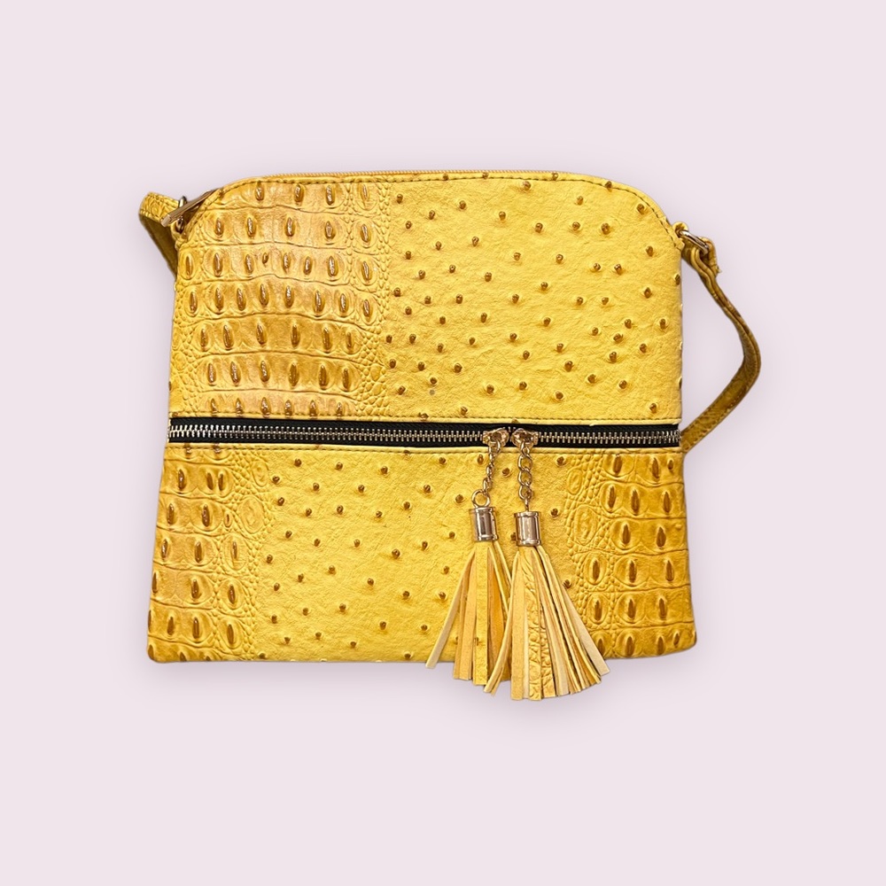 Crossbody bag. Lead free and Vegan.